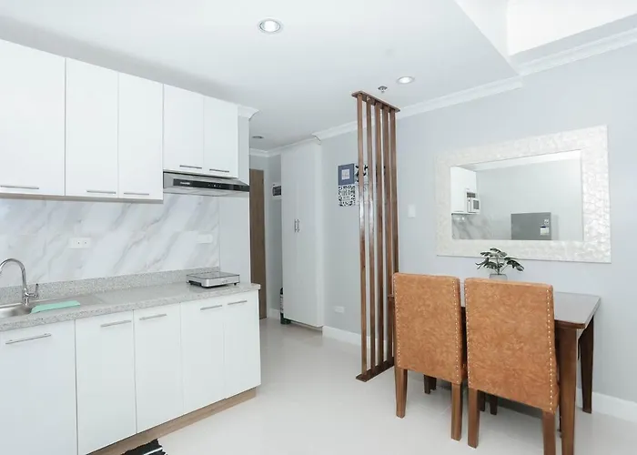 Condo18k Beside Mactan Newtown Apartment Lapu-Lapu City
