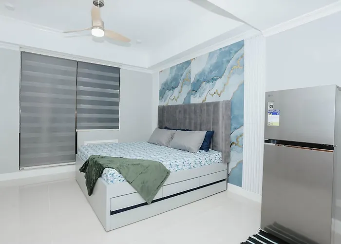 Condo18k Beside Mactan Newtown Apartment *
