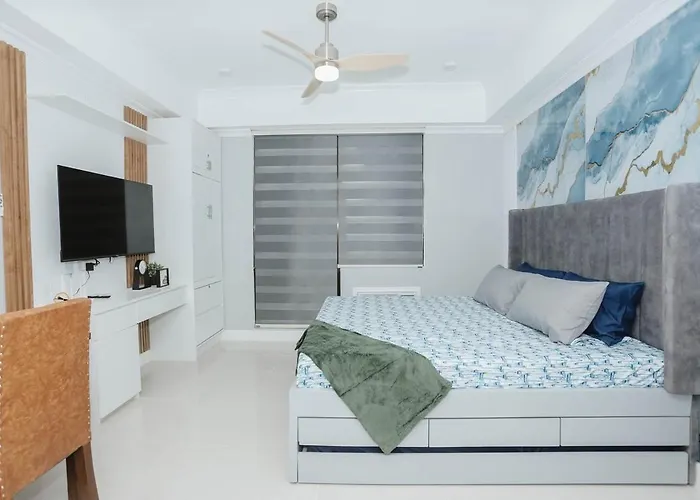 Condo18k Beside Mactan Newtown Apartment *